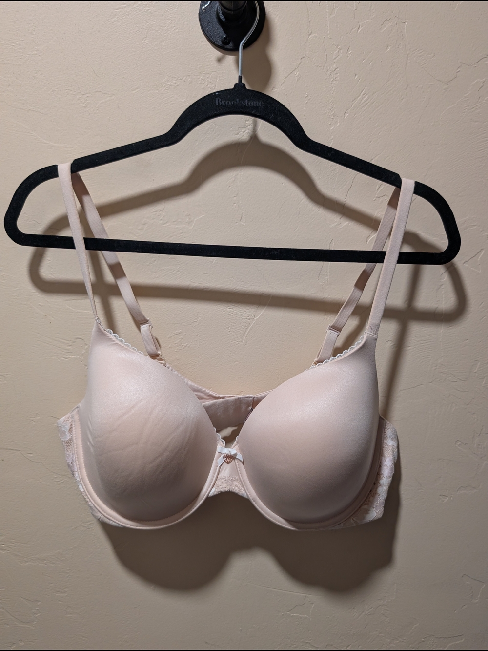 EUC Body By Victoria's Secret Smooth Lined Perfect Coverage Nude Bra 38D